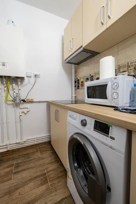 Luxury Radox Apartment Park 1 Bz Buzau Exterior foto